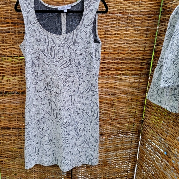 Andria Leiu Sheath and Bolero - Picture 15 of 16